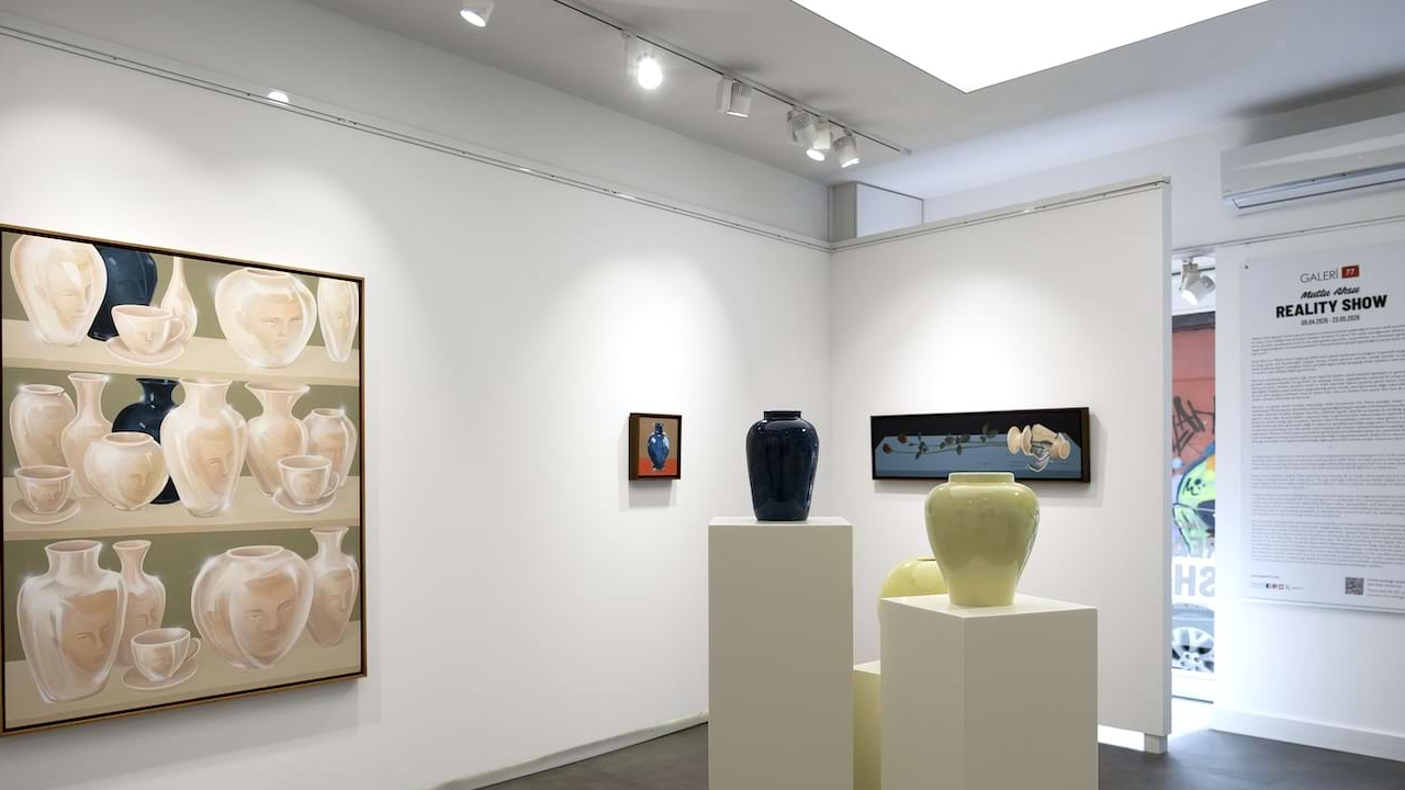 Mutlu Aksu's solo exhibition: 'Reality Show' at Galeri 77...