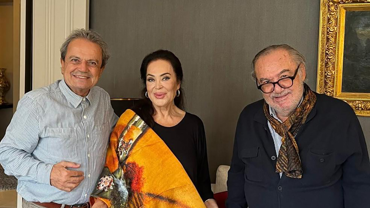 Türkan Şoray and Yalçın Gökçebağ’s
“Meeting in the Garden of Memories” Exhibition at the Zülfü Livaneli Cultural Center